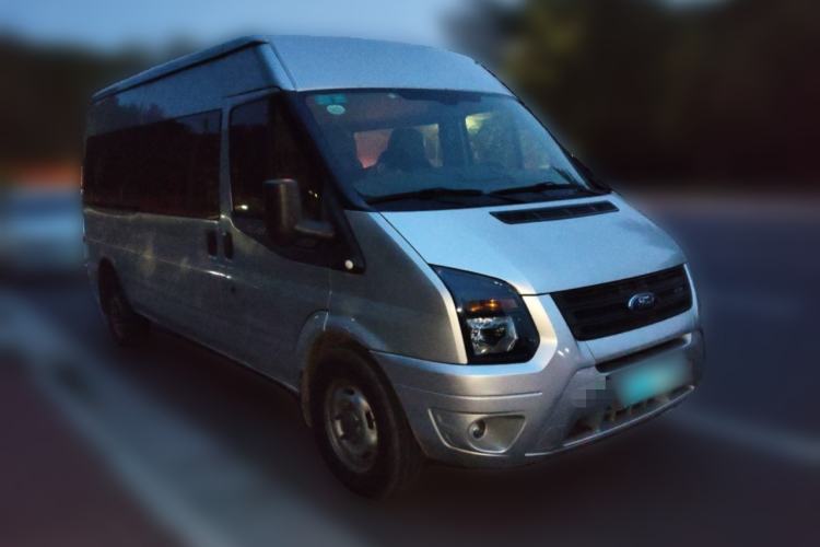 Used Ford Transit Custom 2013 2.4T Diesel Economical Long-Wheelbase Mid-Roof China IV Standard