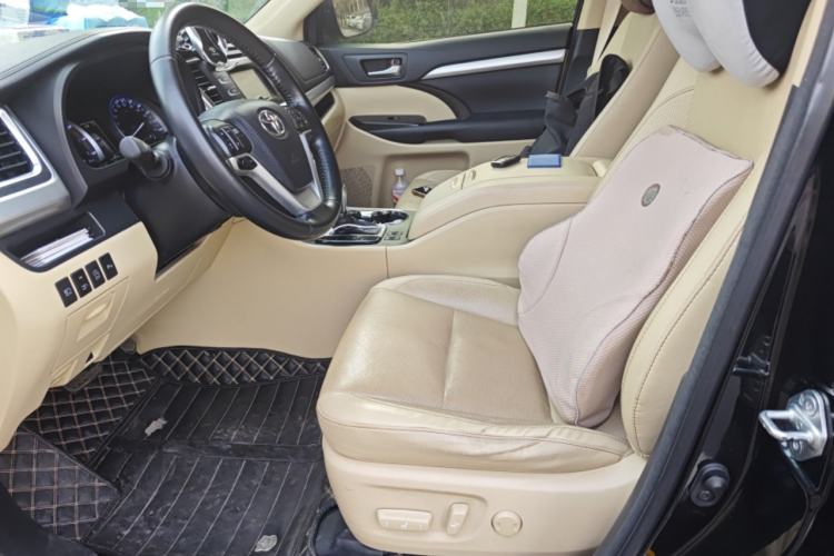 Used Toyota Highlander 2018 2.0T Four-Wheel Drive Luxury Edition 7 Seats China V Emission Standard
