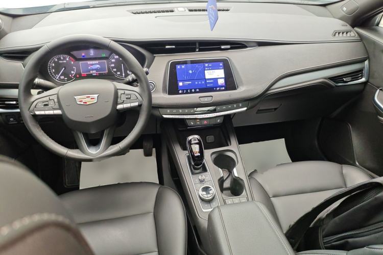 Used Cadillac XT4 2021 28T Two-Wheel Drive Leading Version
