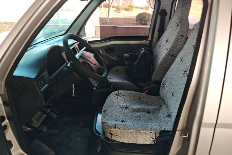 Used Wuling Zhiguang Small Truck 2020 1.2L Double Cab
