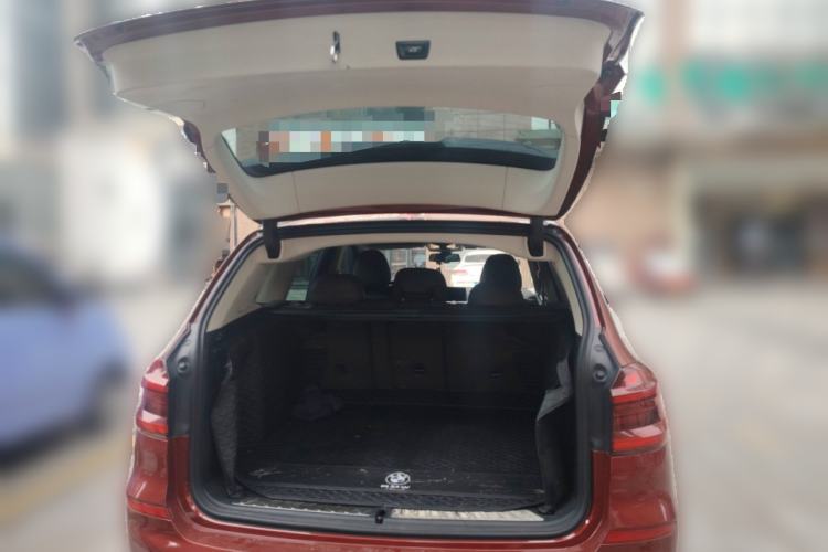 Used BMW X3 2019 xDrive25i Luxury Package Trunk