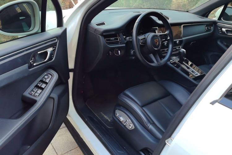 Used Porsche Macan 2023 Macan 2.0T Driver Seat