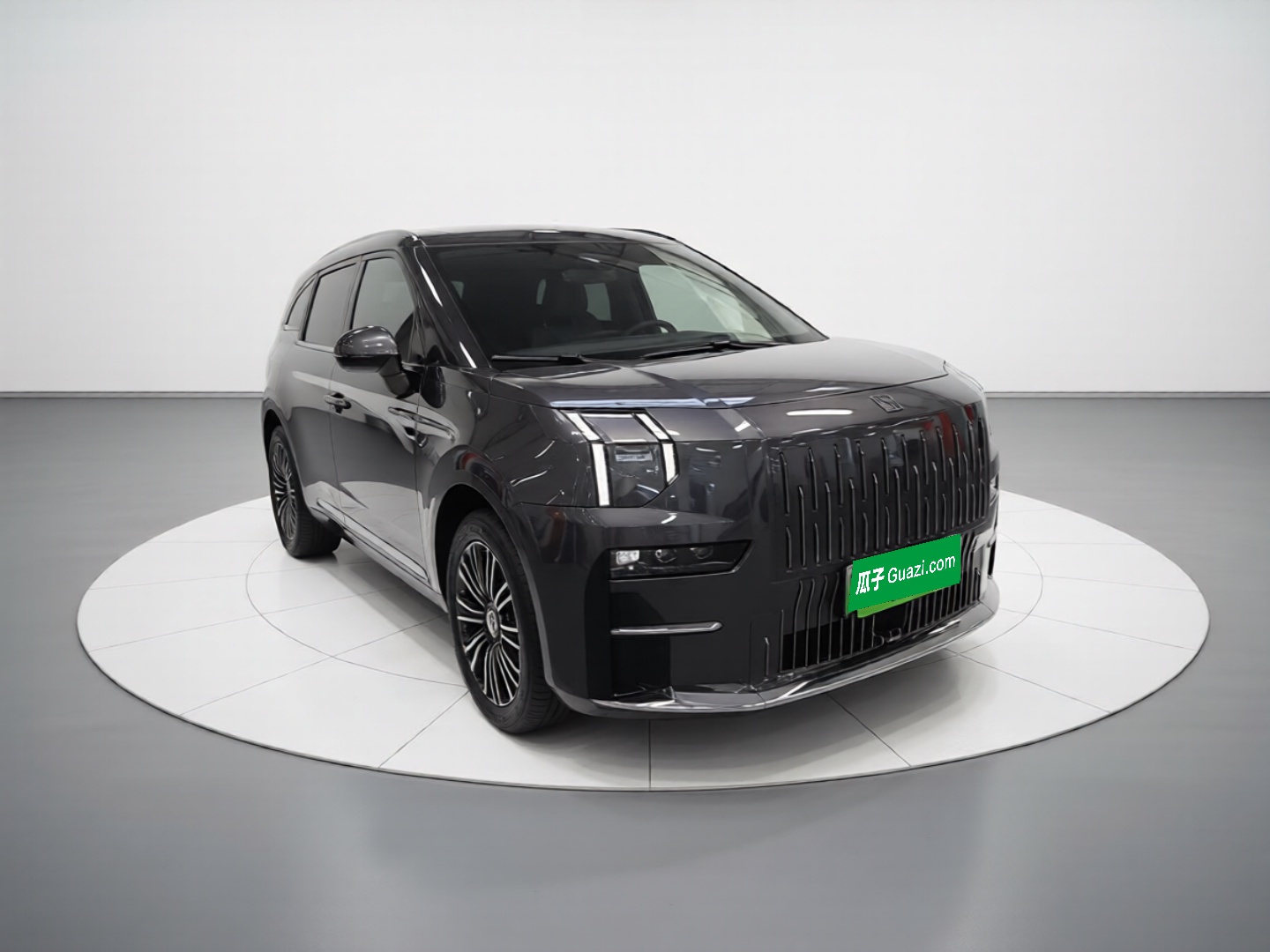 Zeekr 009 2024 7-Seater Walk-Through Version Four-Wheel Drive 108 kWh — снимка 3
