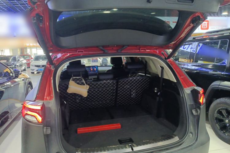 Used BYD Tang New Energy 2018 DM 2.0T All-Wheel Drive Smart Connectivity Luxury Model 7 Seats China V Emission Standard Trunk