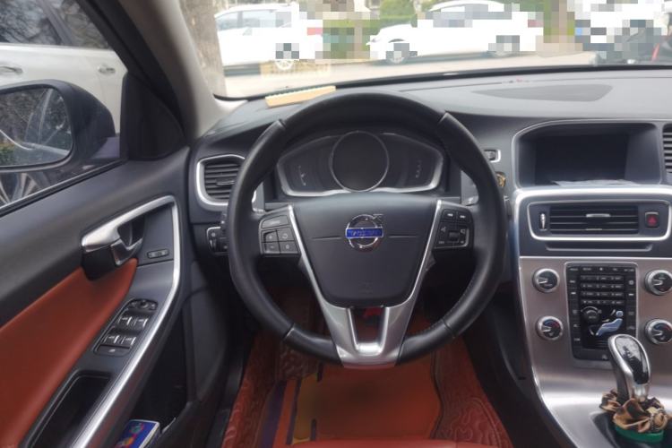 Used Volvo S60 2016 S60L T4 Zhiyuan Edition
