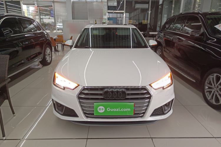 Used Audi A4L 2019 40 TFSI Fashion Version China V