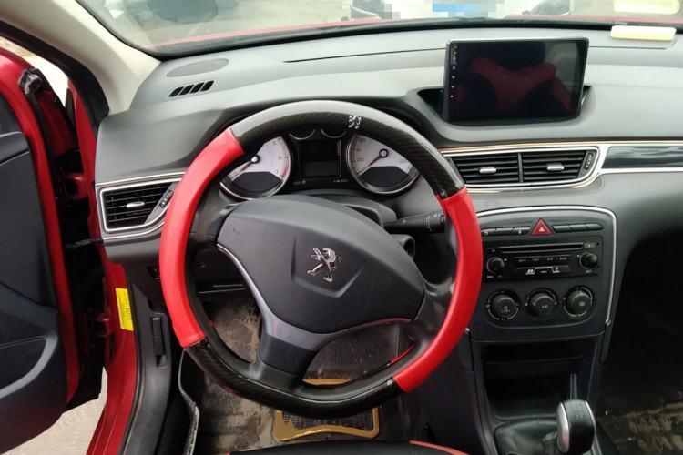 Used Peugeot 308 2014 Enjoy Edition Classic 1.6L Manual YouShang Model Steering Wheel