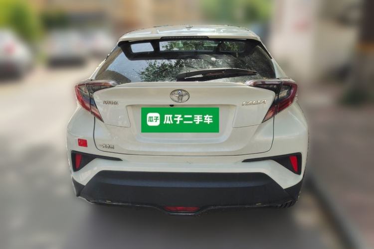 Used Toyota IZOA 2020 2.0L Yichi Version
