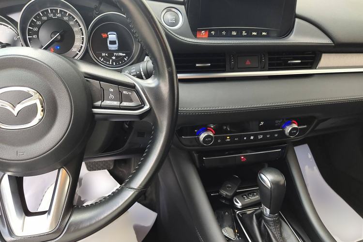 Used Mazda Atenza 2021 2.0L Blue Sky Luxury Edition
