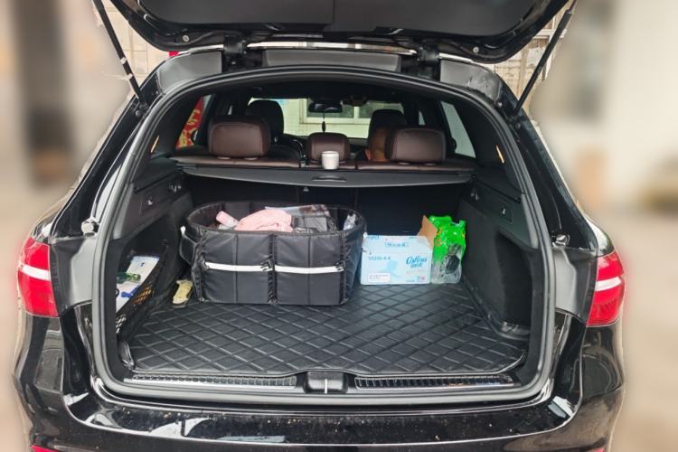 Used Mercedes-Benz GLC 2017 GLC 260 4MATIC Luxury Model Trunk