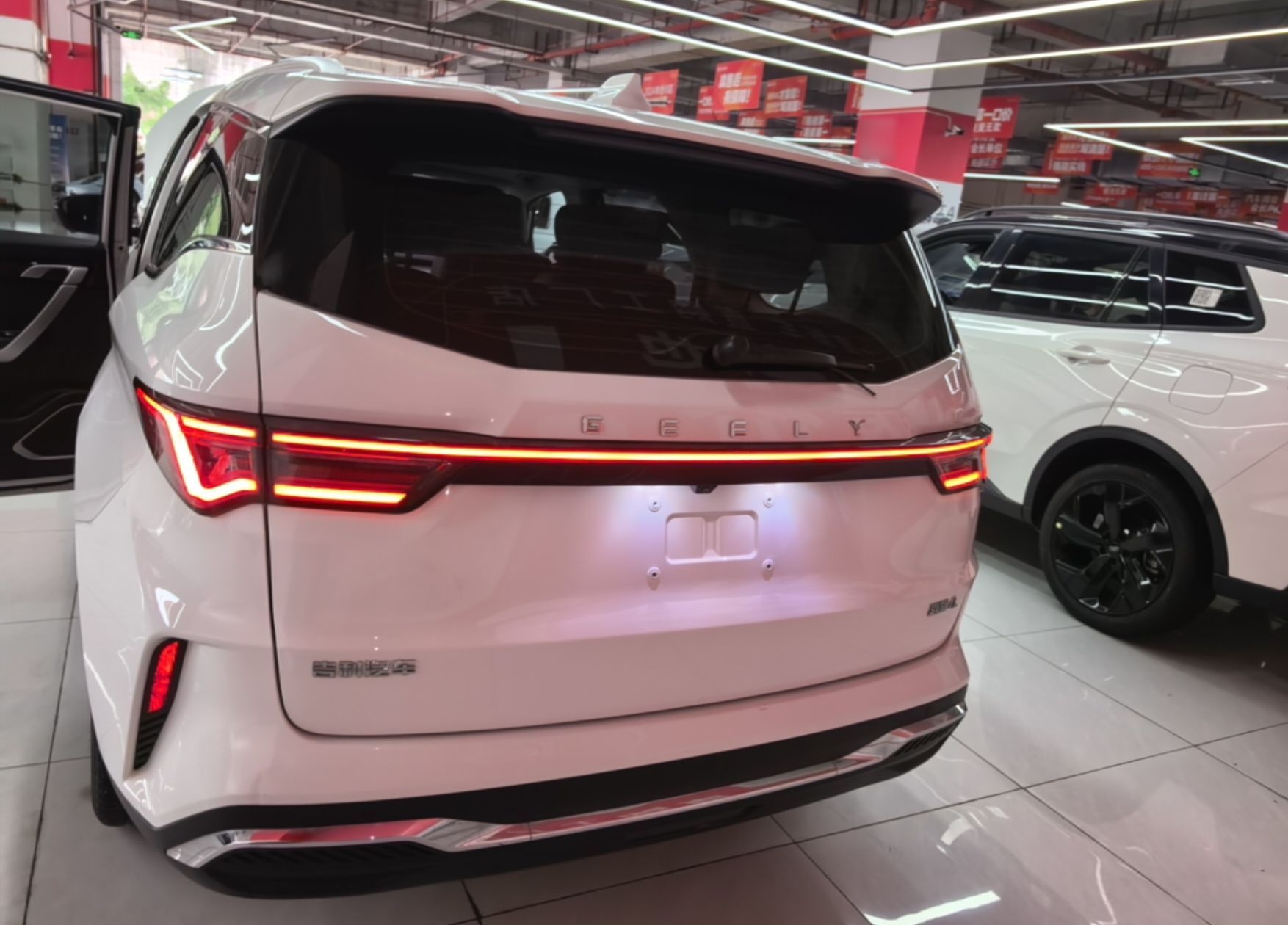 Geely Auto Jiajie 2023 Geely Jiaji L 1.5TD DCT Luxury Model - Luxury — снимка 5