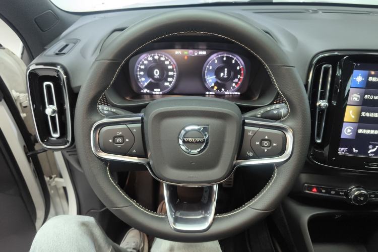 Used Volvo XC40 2021 T4 Four-Wheel Drive Smart & Sporty Edition
