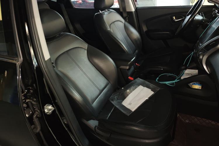 Used Hyundai ix35 2015 2.0L Automatic 2WD Smart Type China IV Right Front Seat