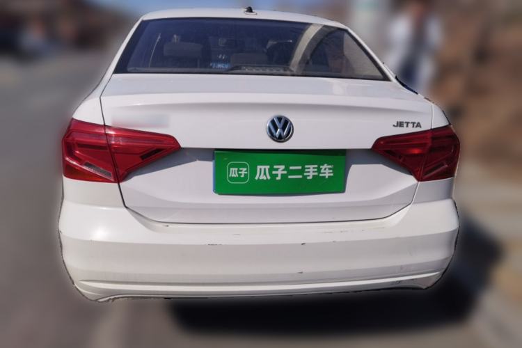 Used Volkswagen Jetta 2017 1.4L Manual Fashion Edition
