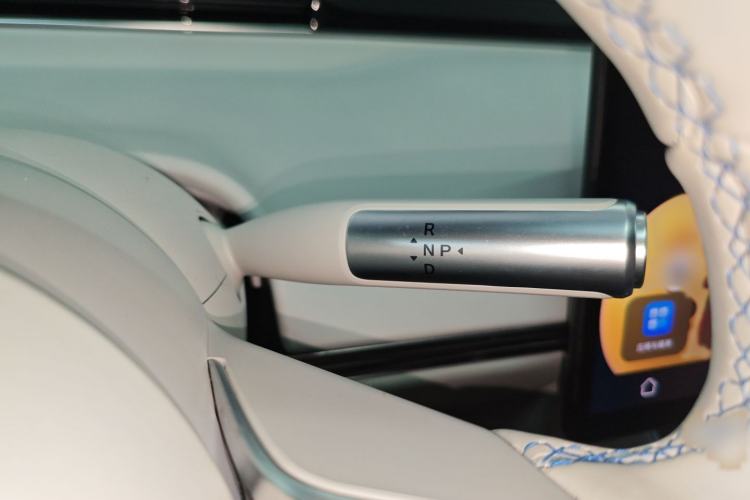 Used Hima Luxeed S7 2025 855 km Max Gear Lever