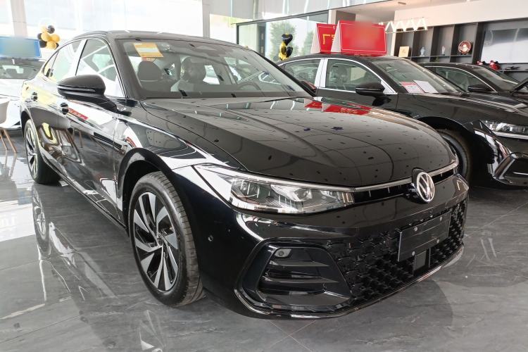 Used Volkswagen Passat 2026 Model, Pro 380TSI Xingkong Longyun Edition Exterior 1