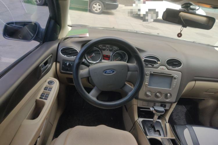 Used Ford Focus 2012 Sedan Classic 1.8L Automatic Base Model
