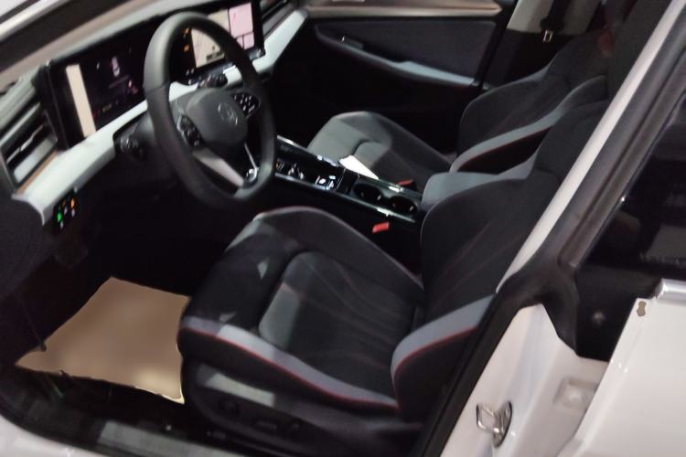 Used Volkswagen Lamando 2024 Lavida L 280TSI DSG Cool & Spicy Edition Left Front Seat