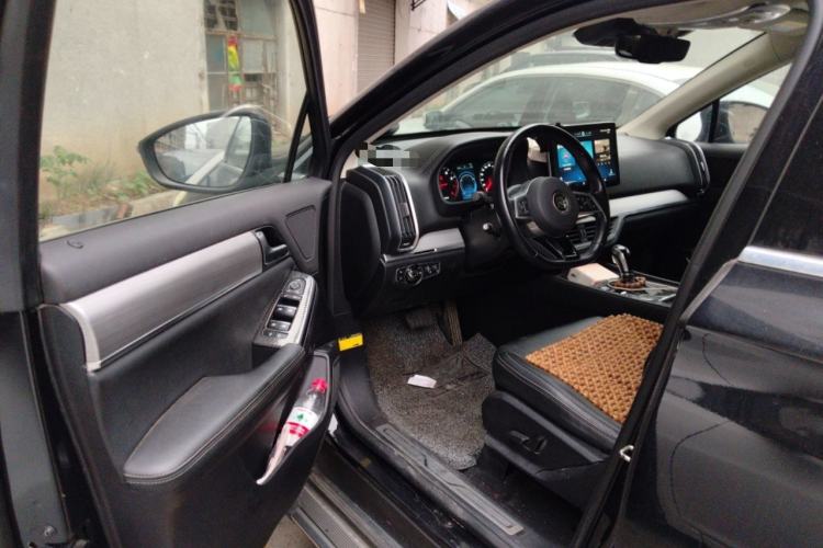 Used BYD Tang 2018 2.0T Automatic Smart Connect Prestige 7-Seater China V Standard Interior 3