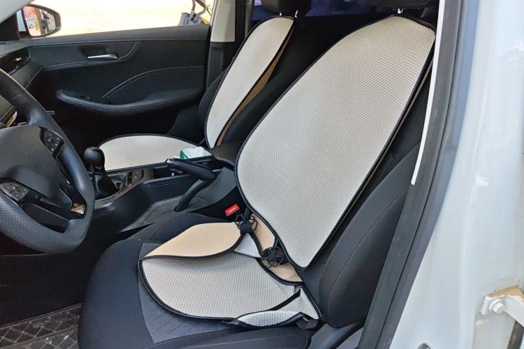 Used Roewe i5 2023 1.5L Manual Comfort Edition