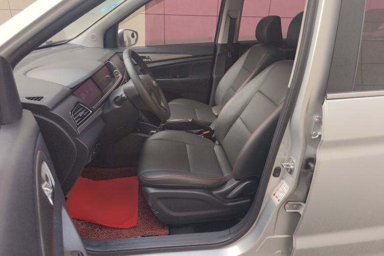 Used CHANGAN KAICHENG Oushang A600 2016 1.5L Manual Luxury 7-Seater Left Front Seat