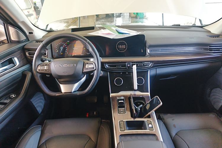 Used EXEED Lanyue 2021 400T Four-Wheel Drive Starlight Pro Edition 7 Seats Center Console