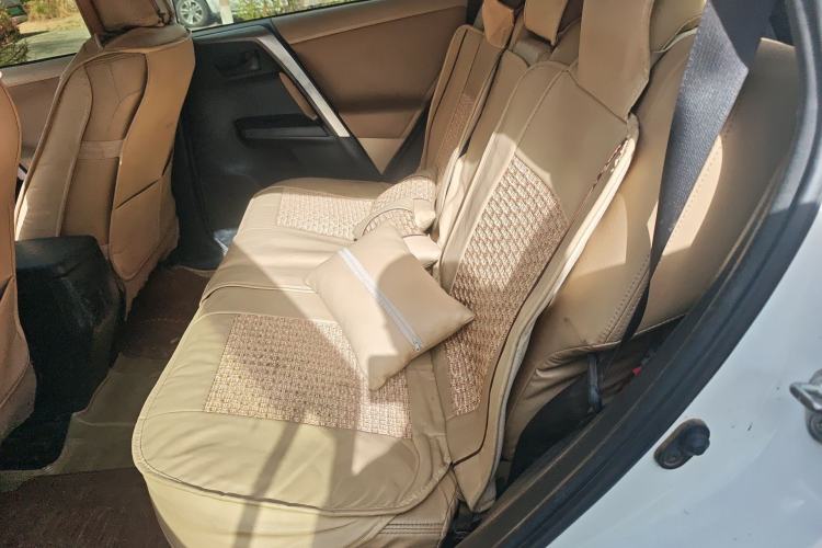 Used Toyota RAV4 2013 2.0L CVT Two-Wheel Drive Urban Edition
