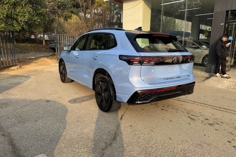 Used Volkswagen Tiguan L 2024 PRO 380TSI Four-Wheel Drive R-Line Prestige Edition
