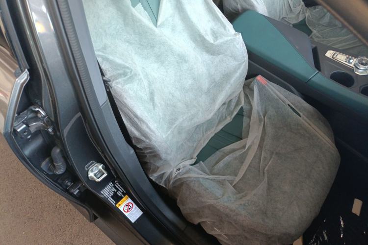 Used CHANGAN UNI-V iDD 2024 Blue Whale Smart Electric iDD 136km ZhiKu Model