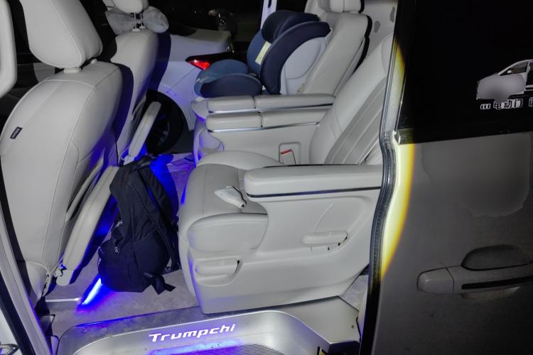 Used GAC Trumpchi M8 2018 320T Luxury Edition
