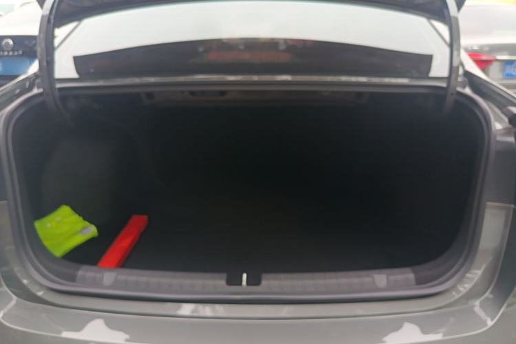 Used Geely Auto Emgrand 2025 4th Generation 1.5L CVT Luxury Version