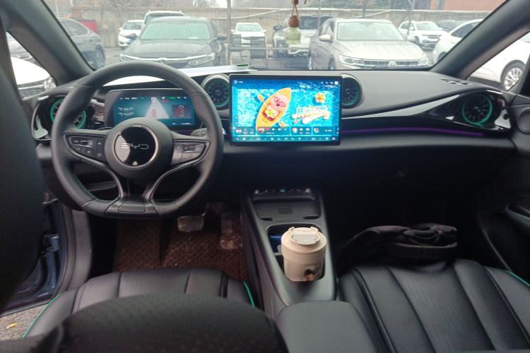 Used BYD Dolphin 2025 Intelligent Driving Version 410 km Fashion Edition
