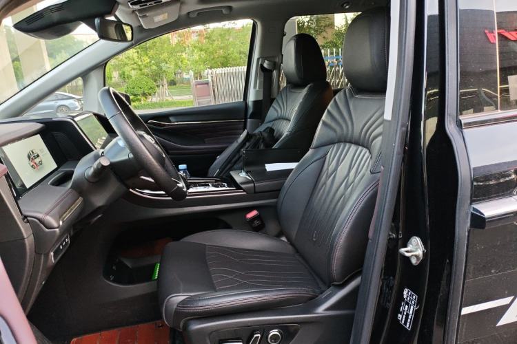 Used GAC Trumpchi M8 2024 Master Series Super Hybrid Edition
