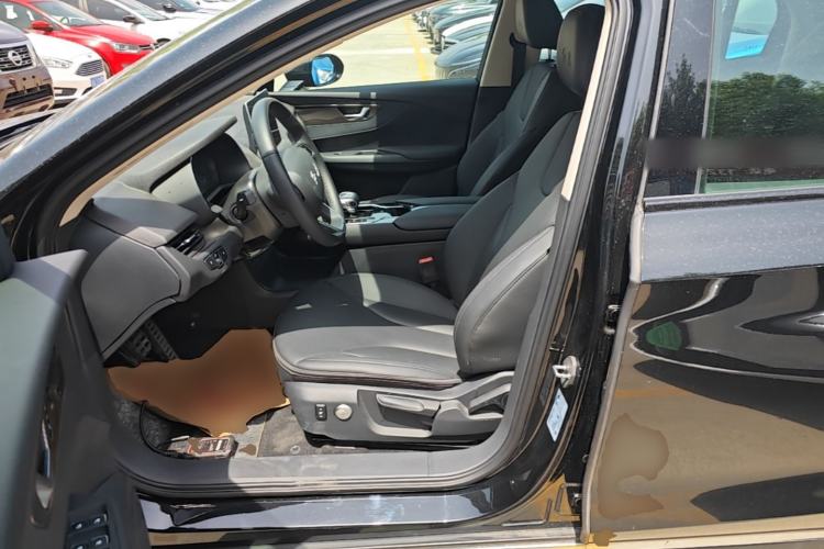 Used Hongqi E-QM5 2023 Revised Version Basic Travel Edition