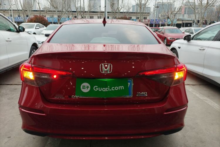 Used Honda Civic 2023 240TURBO CVT Dynamic · Center Stage Special Edition