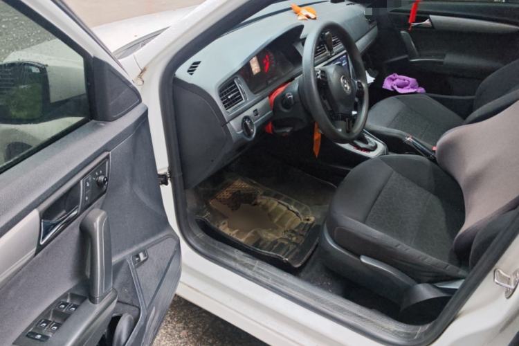 Used Volkswagen Lavida 2013 Revised Classic 1.6L Automatic Fashion Edition Driver Seat