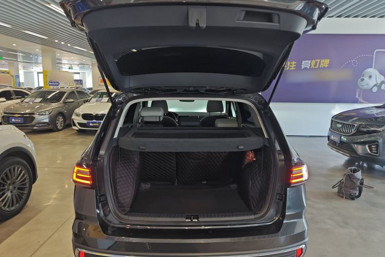 Used Volkswagen Tharu 2023 300TSI Two-Wheel-Drive Moonlight Edition Trunk