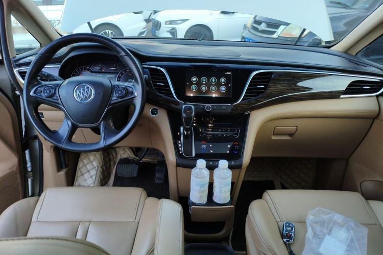 Used Buick GL8 2017 ES 28T Luxury Model China V Standard
