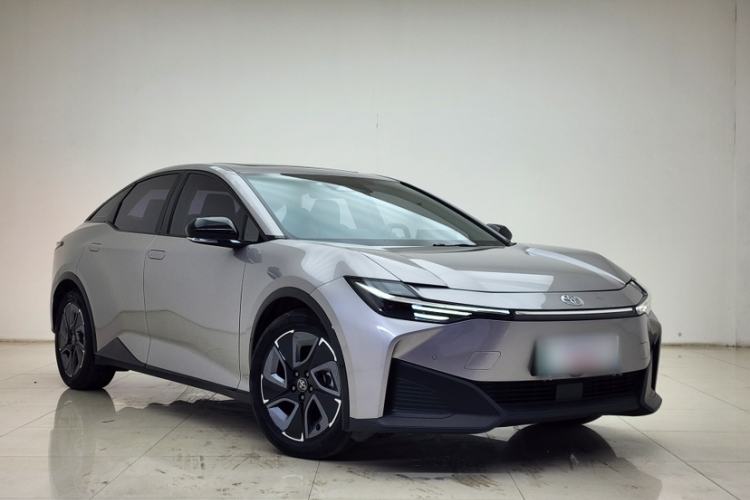 Used Toyota bZ3 2023 517 km Elite PRO