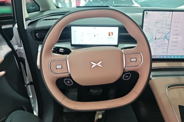 Used XPeng X9 2026 Model—Range-Extended Version 1602 Ultra Steering Wheel