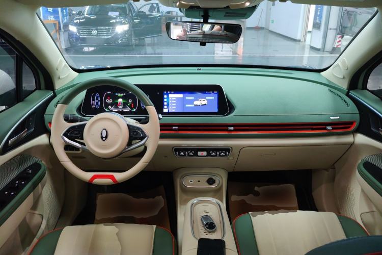 Used ORA Good Cat 2023 401 km Standard Range Luxury Version Lithium Iron Phosphate