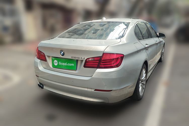 Used BMW 5 Series 2011 528Li Leading Model
