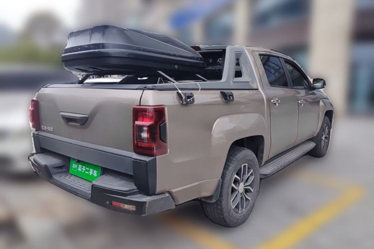 Used JMC Yuhu 7 2017 2.0T Gasoline Automatic Two-Wheel Drive Luxury Edition JX4G20A5L