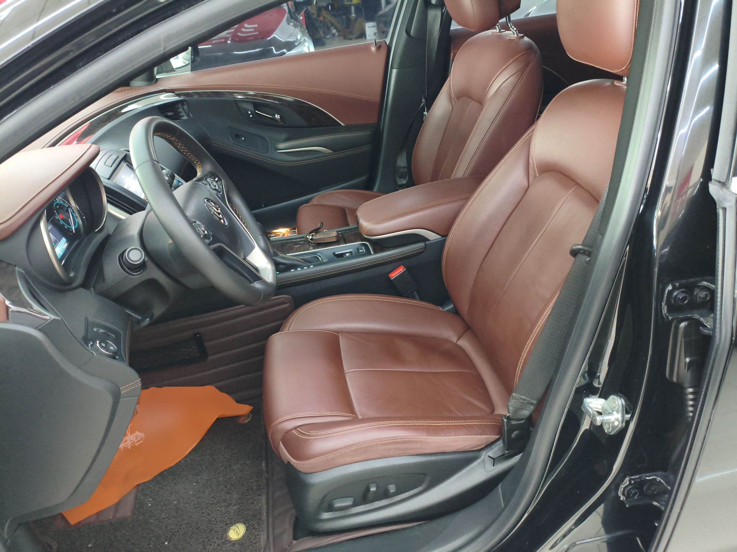 Interior delantero