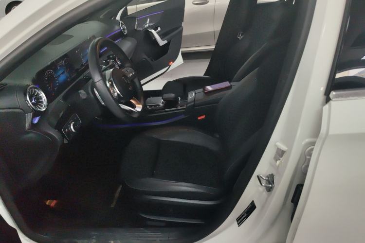 Used Mercedes-Benz A-Class 2021 A 200 L Sport Sedan Fashion Model
