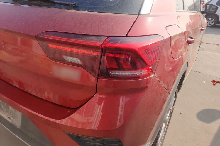 Used Volkswagen T-ROC 2019 230TSI DSG Two-Wheel-Drive Advanced Version China VI Standard
