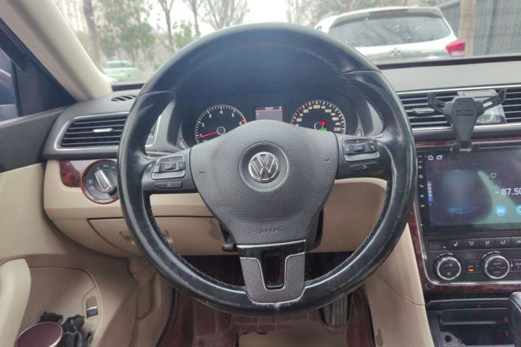 Used Volkswagen Passat 2013 1.8TSI DSG Prestige Edition
