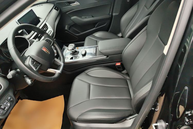 Used Hongqi H5 2022 Classic Model Facelift 1.8T Automatic Smart Connect Flagship Edition Left Front Seat