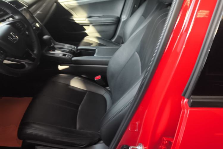 Used Honda Civic 2021 HATCHBACK 220TURBO CVT Trendy Cool Edition
