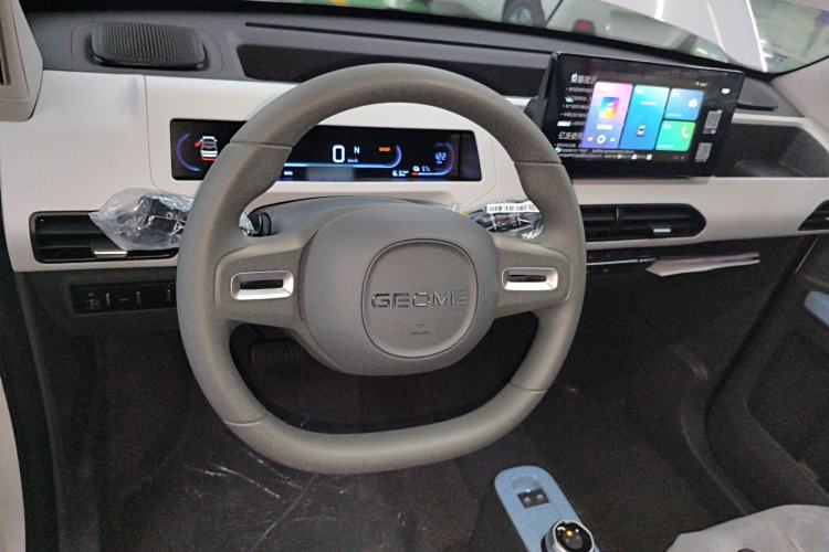 Used Geely Galaxy Panda 2024 Panda Mini 200km Endurance Bear